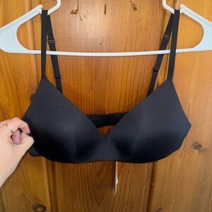 SKIMS Black Women's Bra